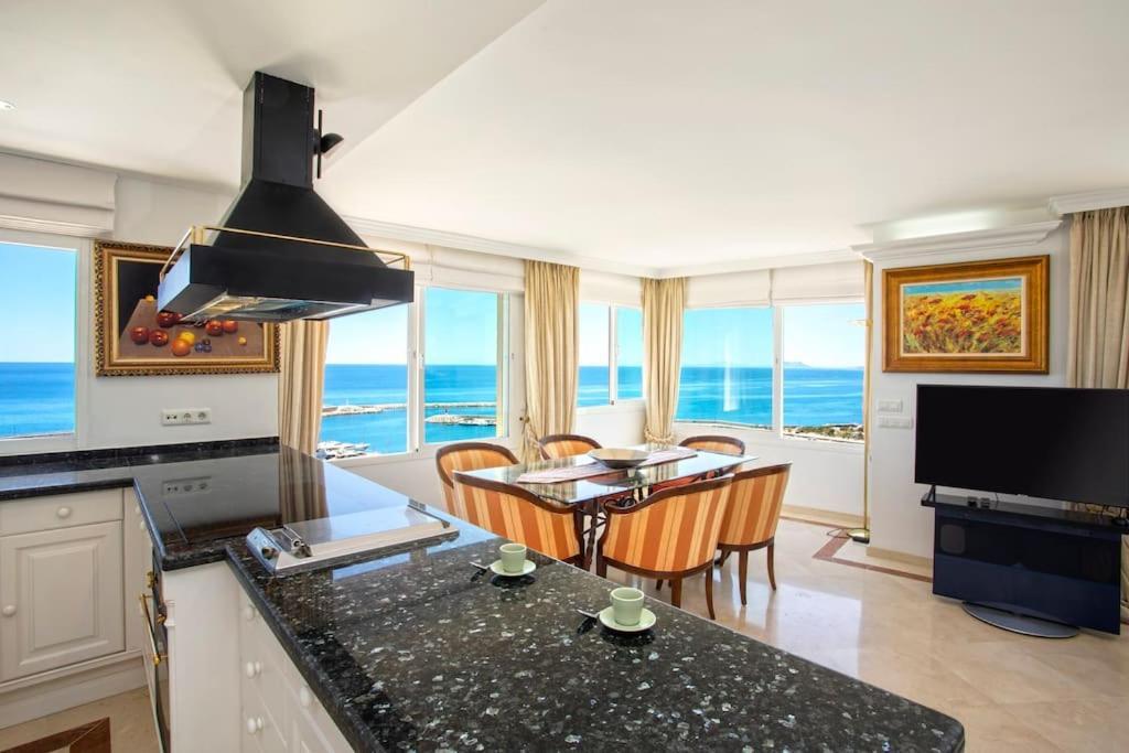 Estepona Luxury Seafront Penthouse With Parking מראה חיצוני תמונה